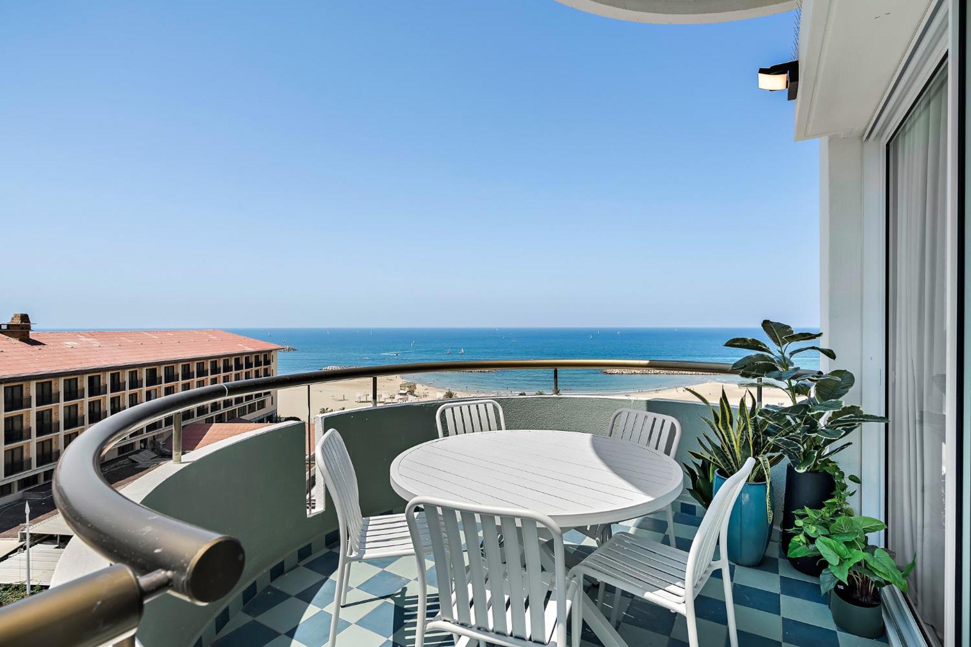 Sunsets Paradise 2Br With Parking By Beachfront Stay Herzelia Dış mekan fotoğraf